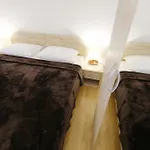 Βίλα Zvizda