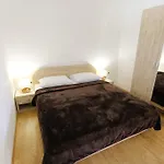 Zvizda Βίλα Ζαντάρ