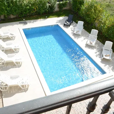 Villa Zvizda *