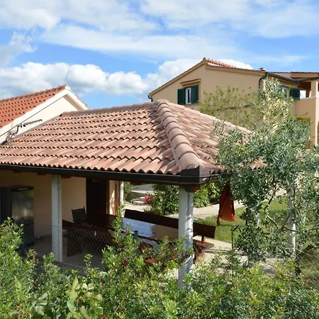 Villa Zvizda *